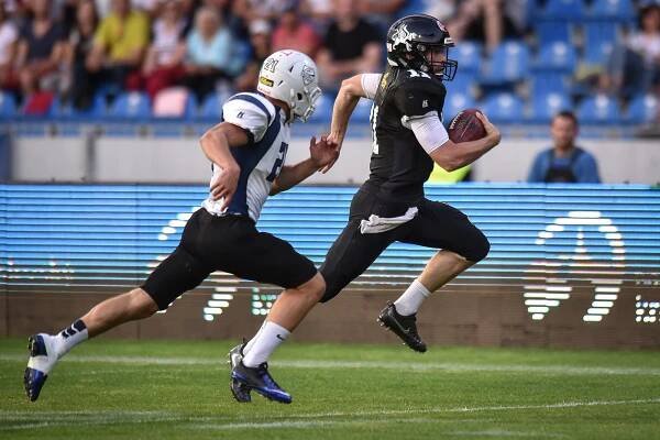 Steelers doma bojovali, Czech Bowl ale v Ostravě obhájili pražští Black Panthers