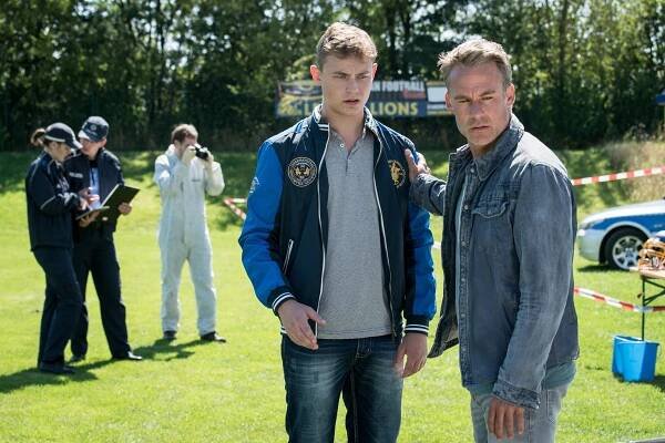 Zvláštní jednotka, Lipsko - Aus der Deckung - Z filmu - Dennis Mojen, Marco Girnth