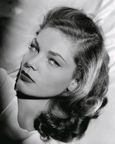 Lauren Bacall: Stunning photos of the gorgeous Hollywood star
