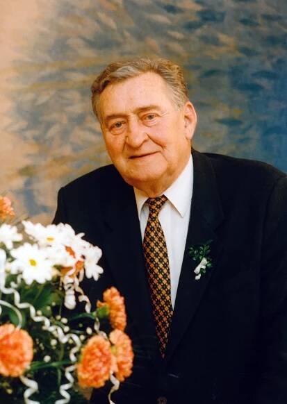 Josef Větrovec (†79) se narodil před 100 lety: Prošel koncentrákem! Kvůli dceři zavrhl matku