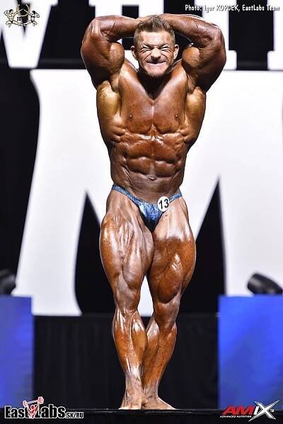 Ronnie.cz - James „Flex“ Lewis