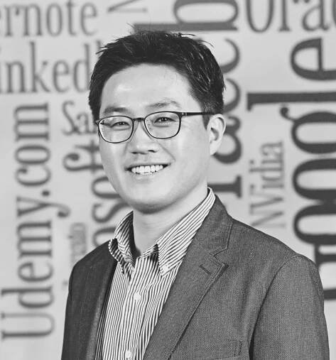 Kyungyong Lee