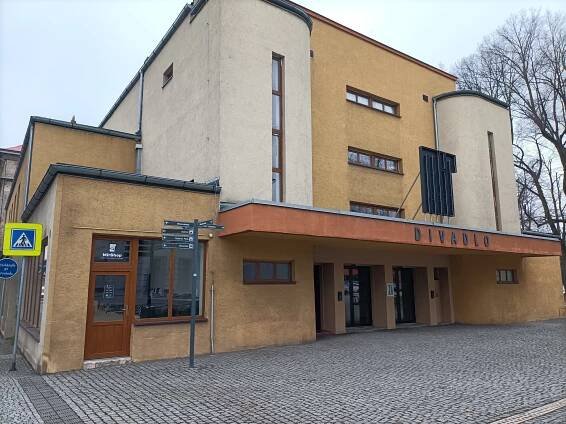 Rekonstrukce divadla Mír