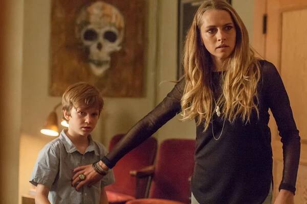 Teresa Palmer - Zhasni a zemřeš (2016), Obrázek #4