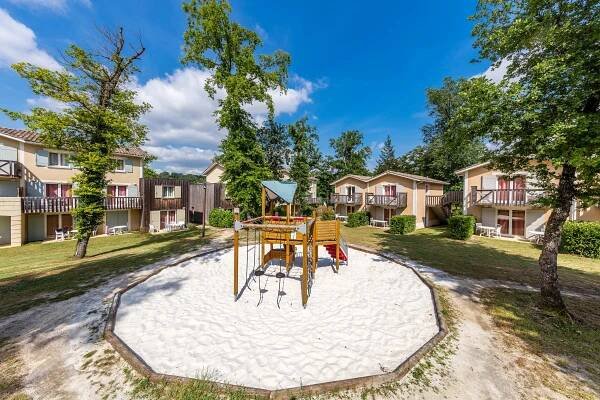 Rekreační park Le Domaine du Golf d'Albret | 3*| Dordogne| VacanceSelect.com