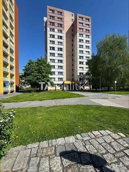 Prodej byt 1 + kk, 32m2, Ostrava, Ostrava-Jih, Výškovice | Reality.iDNES.cz 