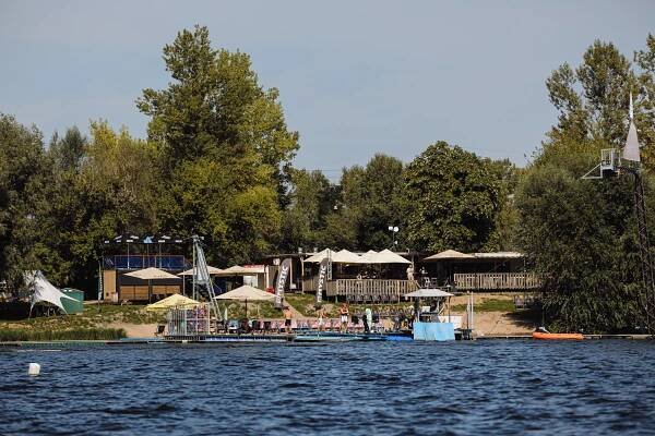 Wakeboarding pro profíky i začátečníky - Pustit k vodě