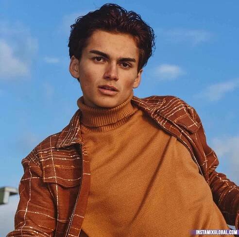 Ashton Arbab Age, Height, Weight, General Hospital, Netflix, Singing, Instagram, Youtube, Net Worth