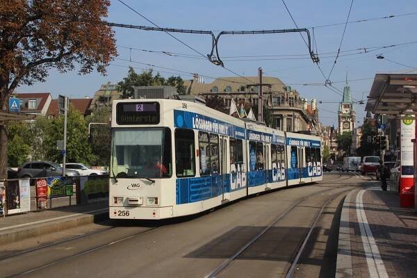 Freiburg – Straßenbahnen und Busse in Krefeld