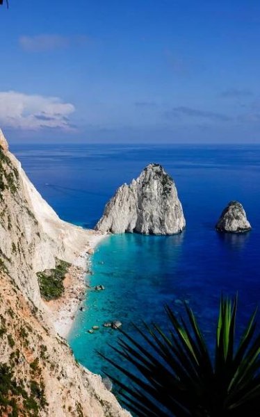 Myzithres Beach