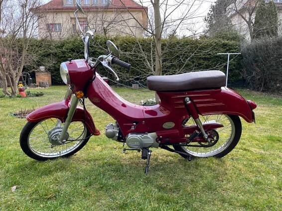 Jawa New Pionýr - červená - Auto-moto