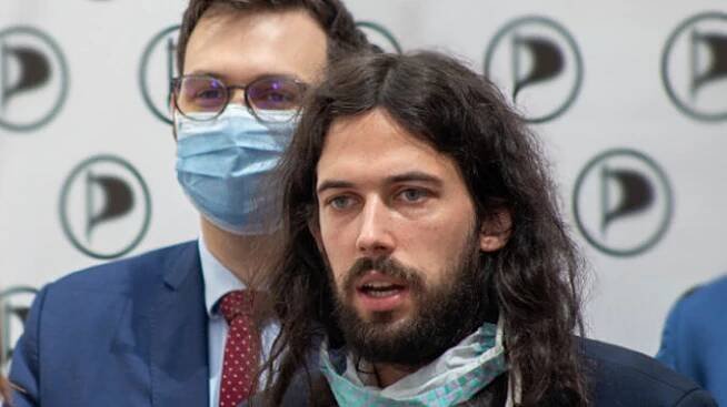 Ukrajina jako člen EU: Souhlasím s ministrem Janem Lipavským, říká Mikuláš Ferjenčík. Popsal výhody, které válkou zdecimovaná země může mít pro ČR