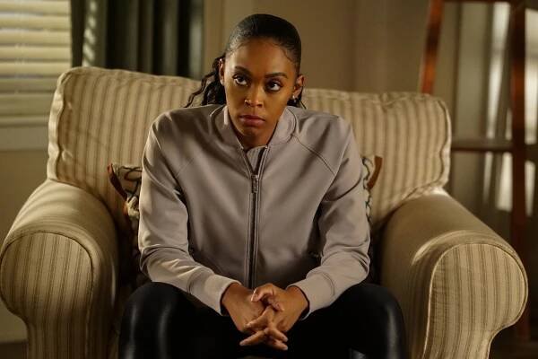 Black Lightning - Kniha Markovie: 3. kapitola: Osiřelá identita (S03E12) (2020)