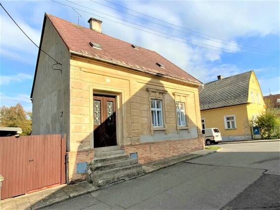 Prodej domu 148 m2, 4+1, s garáží, dílnou a zahrádkou, Nové Město pod Smrkem - Reality Ing. Vladimír Marek | Nemovitosti