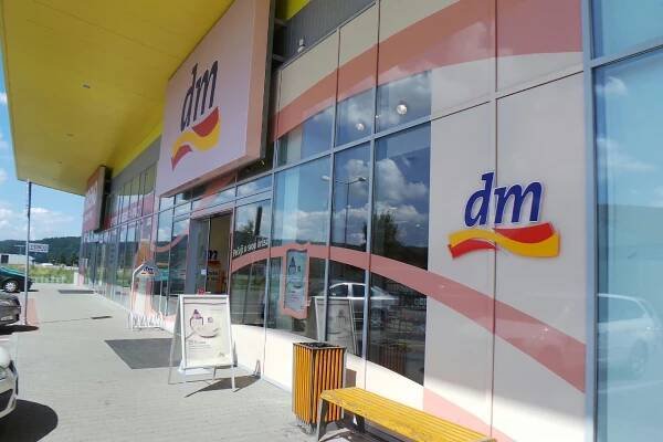 dm drogerie markt s.r.o. foto 1