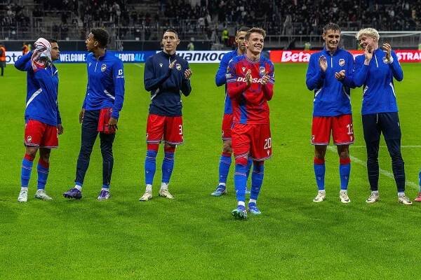 Z utkání fotbalové Evropské ligy Eintracht Frankfurt - Viktoria Plzeň 3:3 (26. 9. 2024).