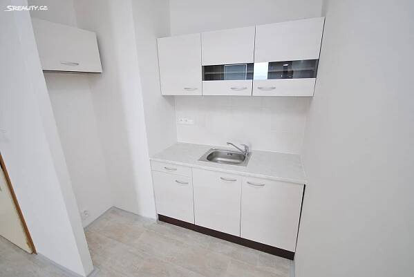 Pronájem bytu 1+kk 33 m², gen. Svobody, Moravský Beroun
