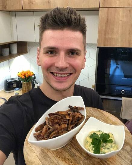 Odkud se vzal tenhle fešák? A myslíte, že byste u něho mohla mít šanci?