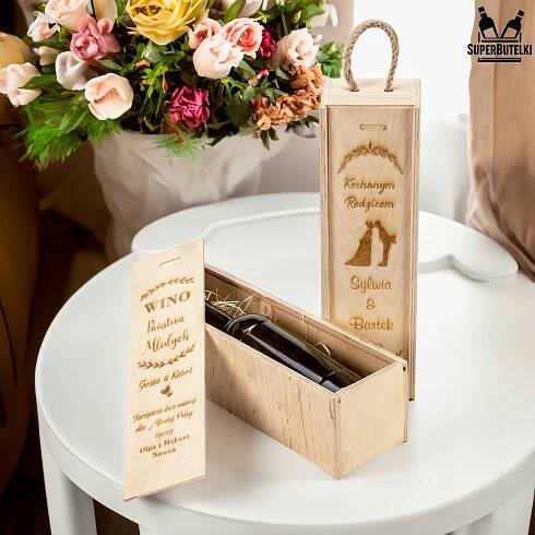 DŘEVĚNÝ BOX NA LÁHEV VÍNA ALKOHOL dárek PRO PŘÍTELKYNI MÁMY MANŽELKY Stav balení originální