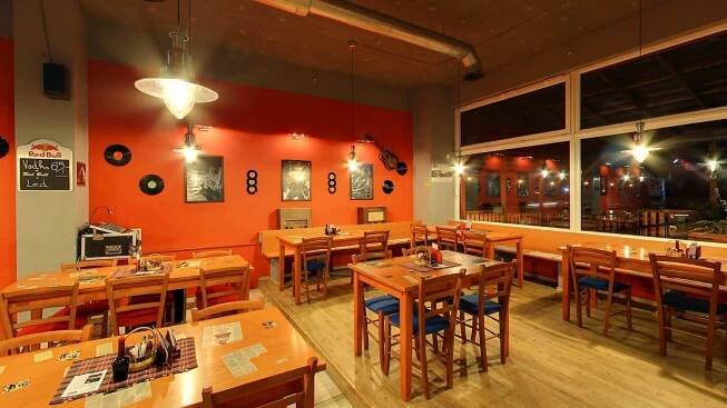 Stará Masna | Hudební restaurace s letní terasou - Kroměříž