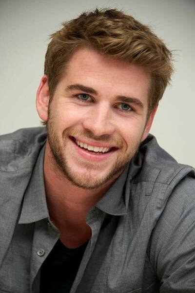 Liam Hemsworth (2020)