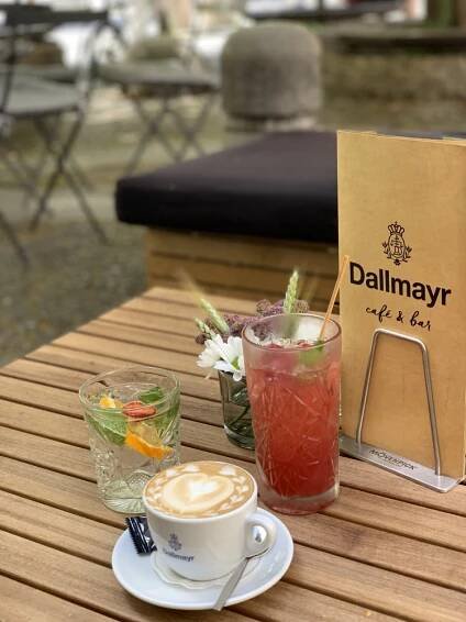 SOUTĚŽ: Vyhrajte poukaz do oblíbeného Dallmayr café & bar, kde mimo jiné dělají skvělé domácí dorty a další dobroty