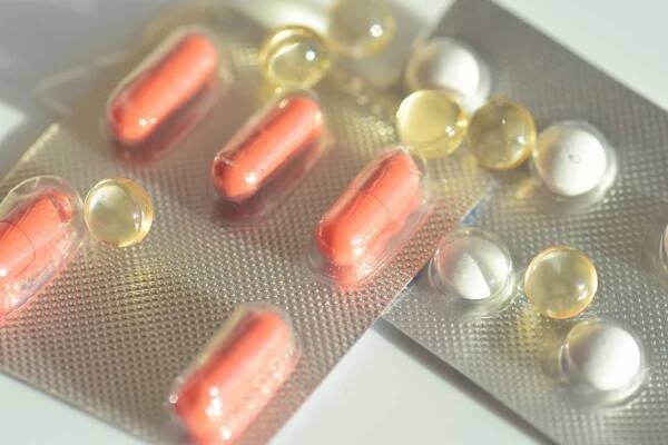 What is aureomycin used to treat? - BALLYA