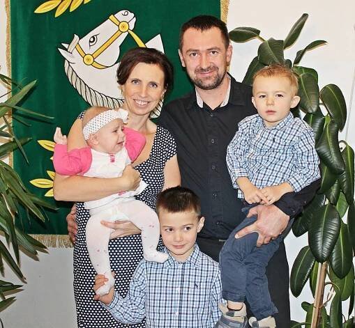 UVÍZLO V SOCIÁLNÍ SÍTI: Šest nových občánků obce přivítali v Bošicích. Zde je fotogalerie ze slavnostiZa krásnější Vimperk