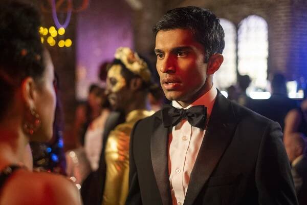 Čtyři svatby a jeden pohřeb - Lights, Camera, Wedding - Z filmu - Nikesh Patel
