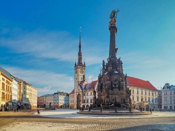 Fotografie - Sloup Nejsvětější Trojice a radnice - 19.01.2024