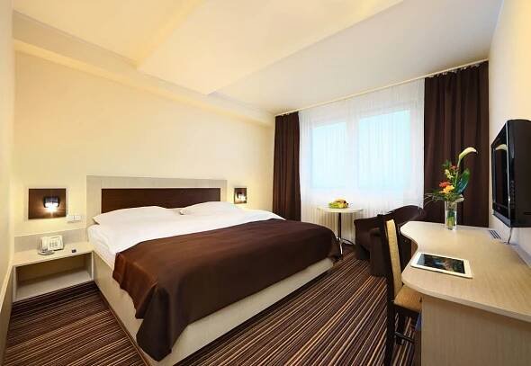 Hotel Flora (Vítkovice), Česká republika Střední Morava - 2 640 Kč Invia