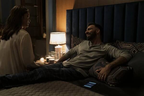 Mrunal Thakur, Avinash Tiwary - Příběhy duchů - Z filmu