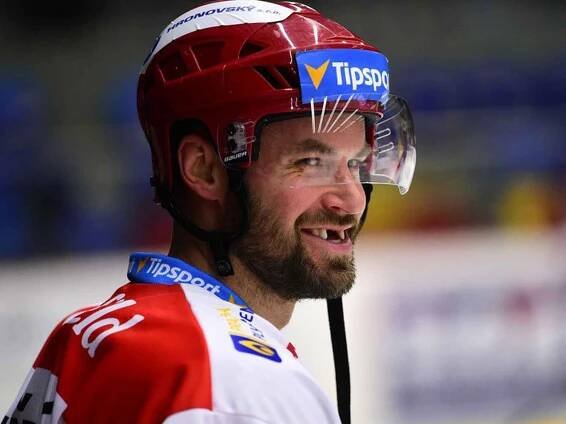Hokejista Hradce Králové Radek Smoleňák.