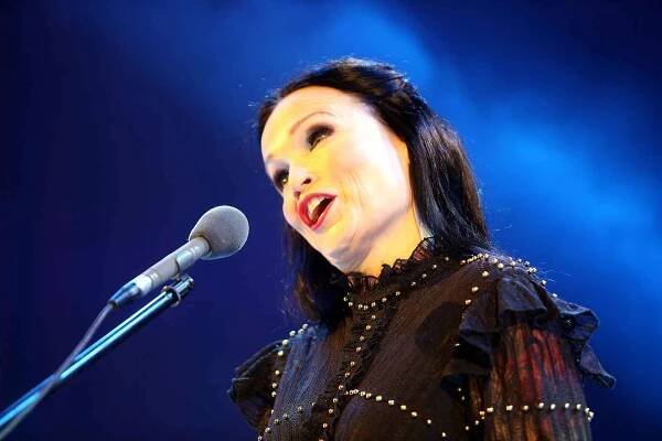 OBRAZEM: Tarja Turunen se svým vánočním koncertem znovu rozezněla Zlín