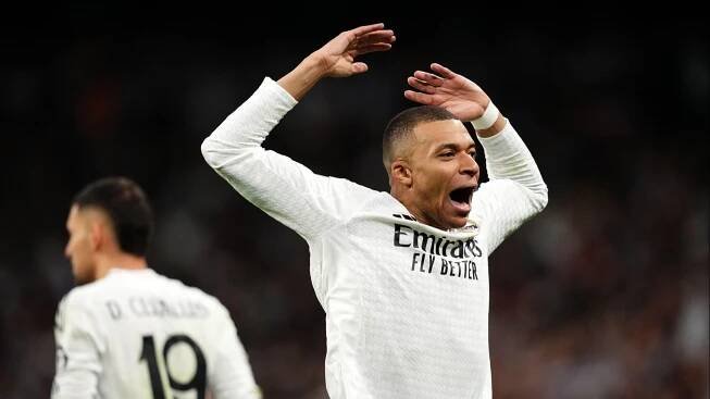 Mbappé sestřelil City hattrickem a Real slaví. PSG zesměšnilo Brest sedmi góly