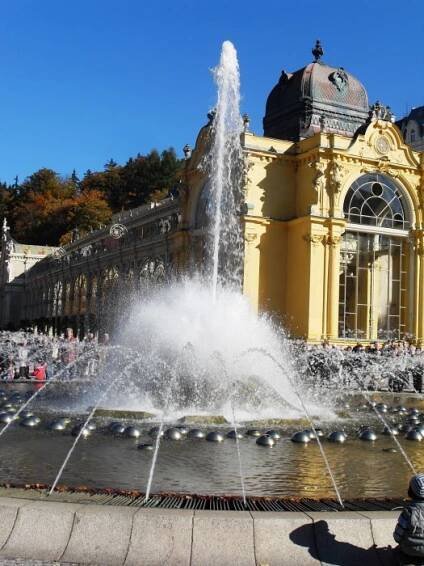 Mariánské Lázně 3: město a zpívající fontána