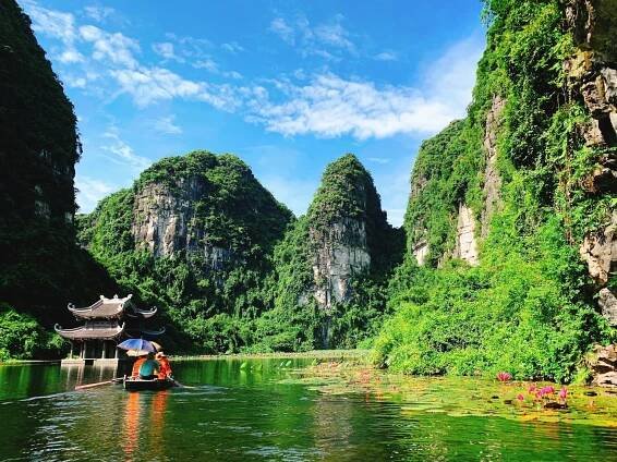Best time for Ninh Binh to Ha Giang trip