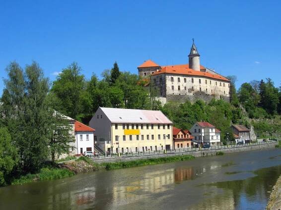 Fotografie - Ledeč, hrad z mostu - 21.05.2014