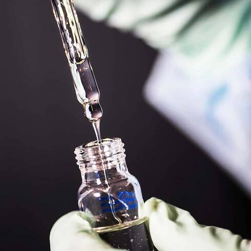 Češka Eva Saxl přežila válku díky vlastní výrobě inzulinu. Zachránila život řadě diabetiků