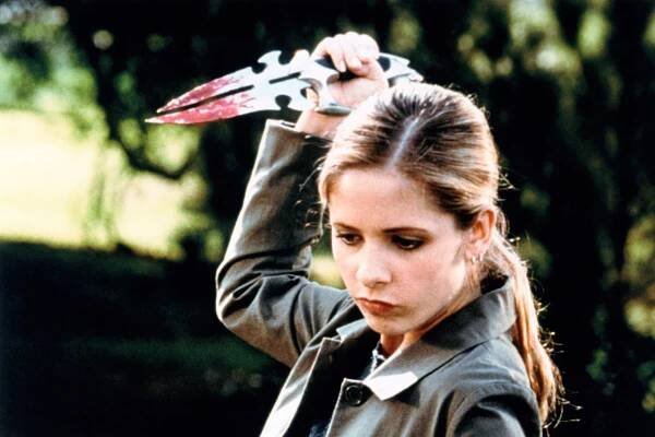 Sarah Michelle Gellar on "Buffy the Vampire Slayer" holding a knife. 