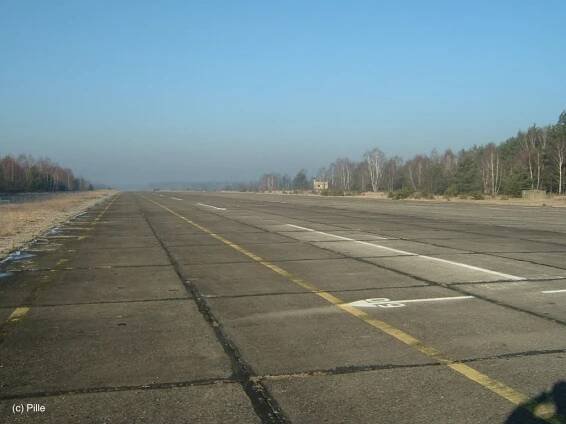 Flugplatz Sperenberg - Military Airfield Directory