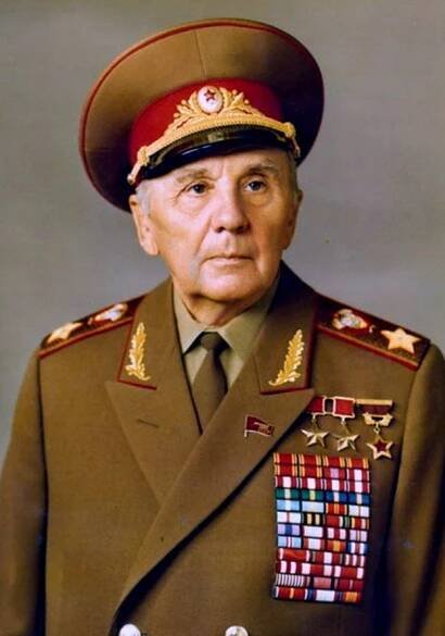 Moskalenko, Kirill Semjonovič : M