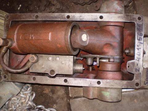 Víko hydrauliky Zetor 4011 nebo 5611, v provozu, funkční, - Víko hydrauliky Zetor 4011 nebo 5611, v provozu, funkční, cena