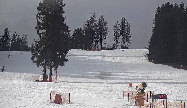 Na české hory se vrátil sníh. Podívejte se, jak to vypadá v oblíbených střediscích