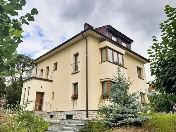 Sušice: jednoho stavitele vil z města sirek zabili nacisti, druhého týrali komunisti
