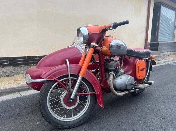 Jawa 350/360 Automatic (1965), 120.000 Kč