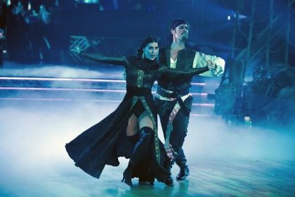 'DWTS' Disney Night: Who Received the First 9s of the Season? | Us Weekly