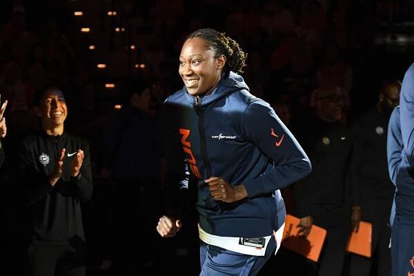 Tina Charles is the deserving winner of the Dawn Staley Community Leadership Award