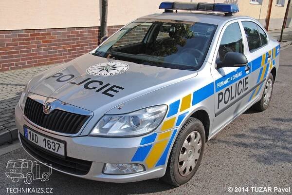 PČR - OCP Nymburk - Škoda Octavia II - TECHNIKAIZS.cz