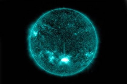 NASA’s Solar Dynamics Observatory captured this image of a solar flare – as seen in the bright flash towards the middle of the Sun – on Tuesday, May 10, 2022. The image shows a subset of extreme ultraviolet light that highlights the extremely hot material in flares and which is colorized in teal.